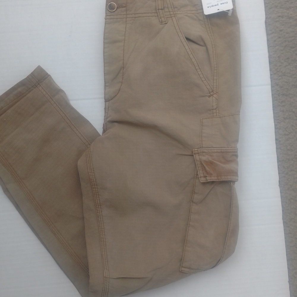 NWT Free Poeple women cargo pants distress sz10